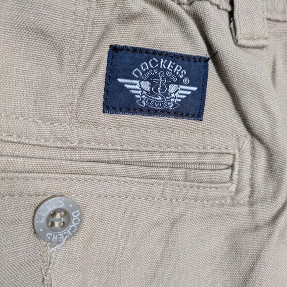 Dockers Tan 44-32 w/ Elastic Waist - Picture 2 of 3